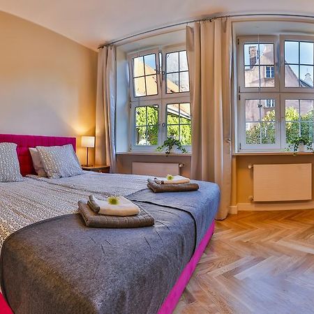 グダニスクApartament Bursztynowy Mariacka Old Townアパートメント 部屋 写真