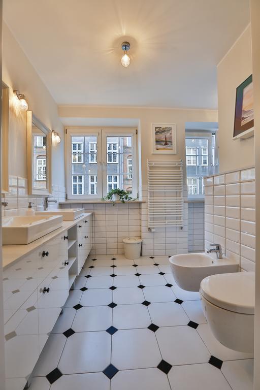 Apartament Bursztynowy Mariacka Old Town グダニスク 部屋 写真