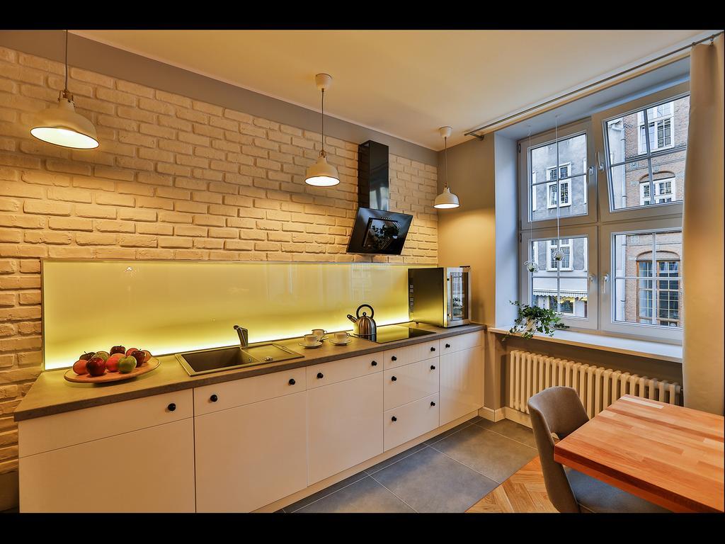 グダニスクApartament Bursztynowy Mariacka Old Townアパートメント 部屋 写真